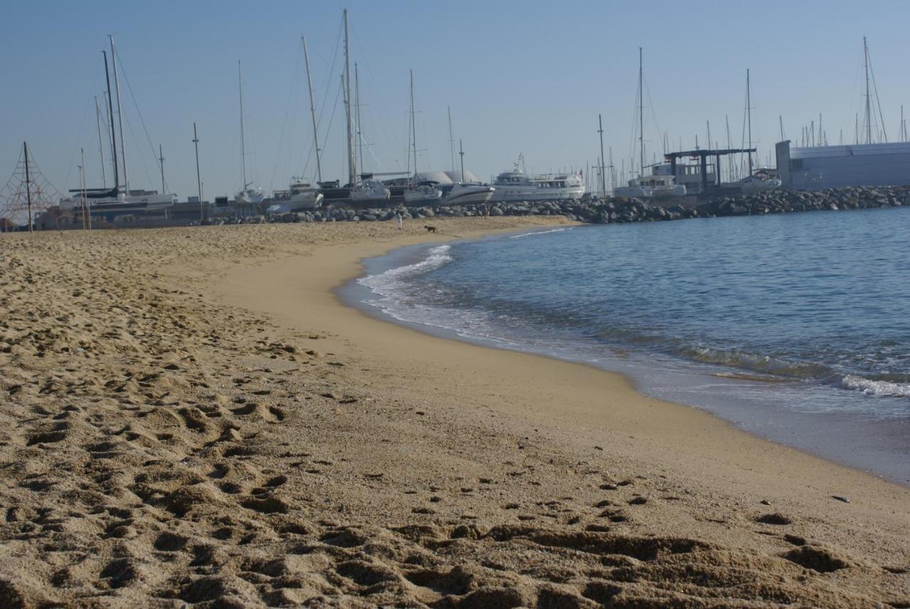 维拉德普里米亚酒店 Premiá de Mar 外观 照片